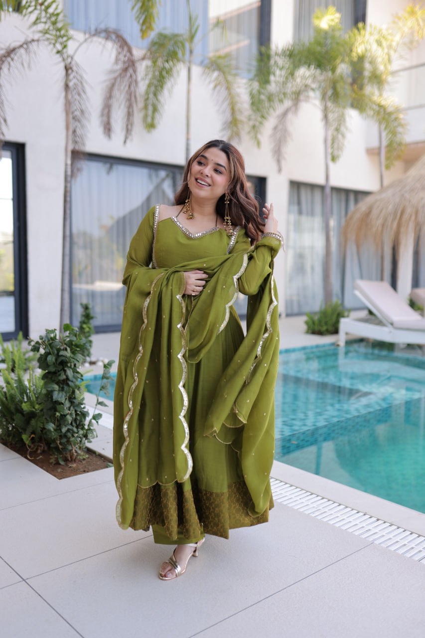Beautiful Mul Chanderi Silk Anarkali Suit Set
