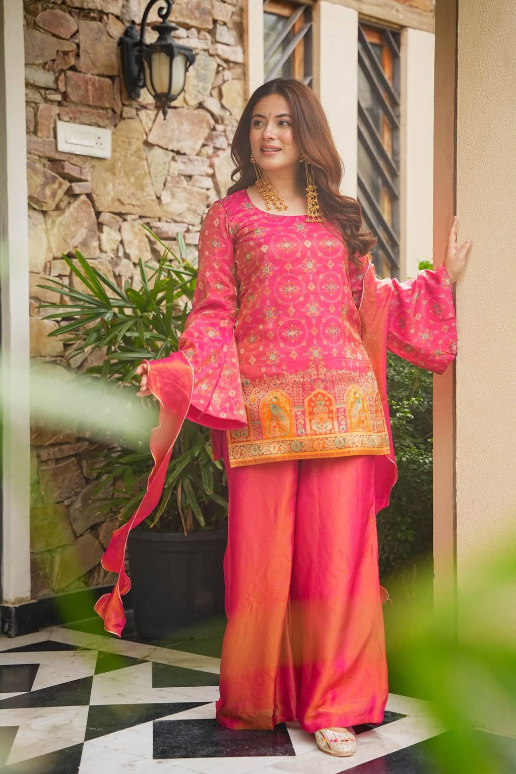 Pink Ethnic Glam Co-ord Set
Regular price