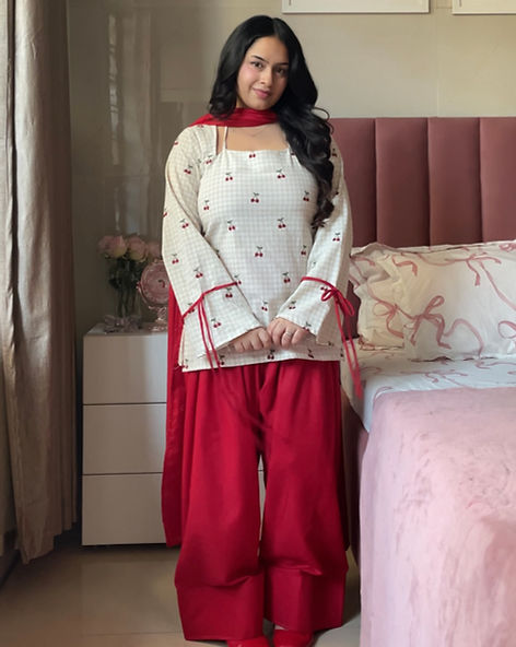Beautiful Cherry Bow Farshi Salwar Suit