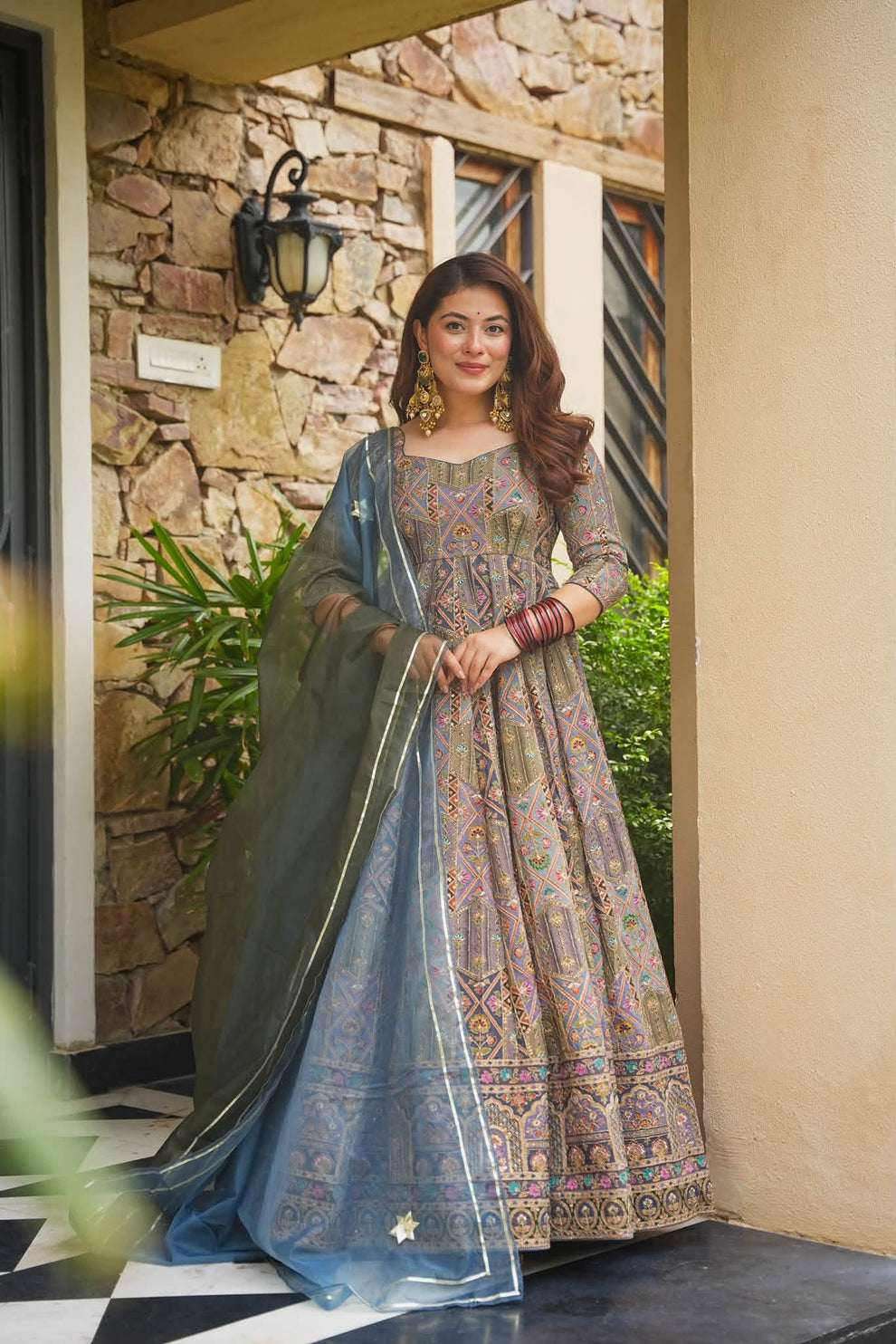 Beautiful Embroidered Anarkali Suit Set ❤️