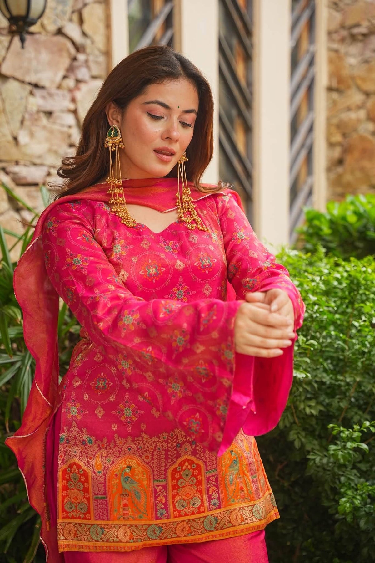 Pink Ethnic Glam Co-ord Set
Regular price