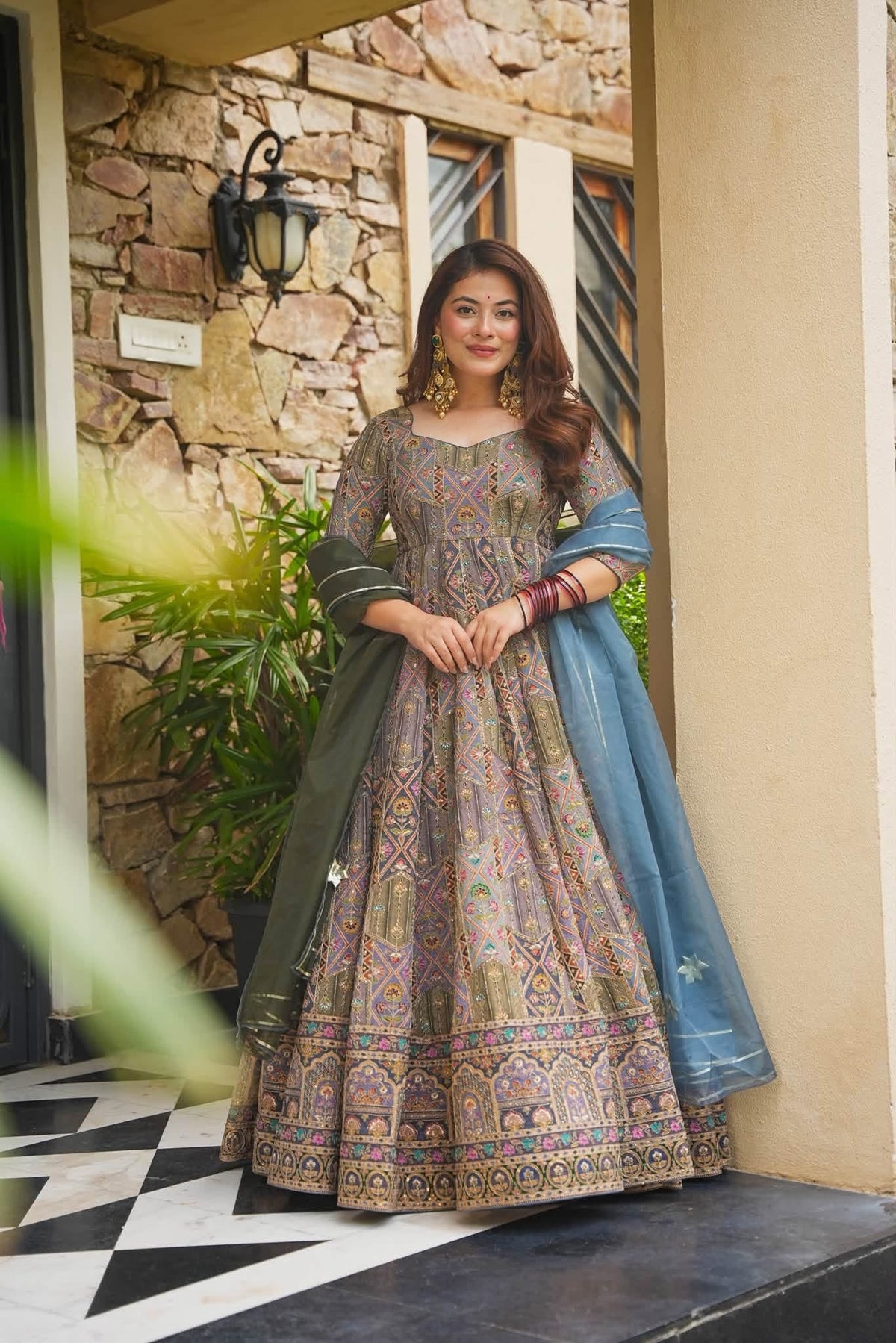 Beautiful Embroidered Anarkali Suit Set ❤️