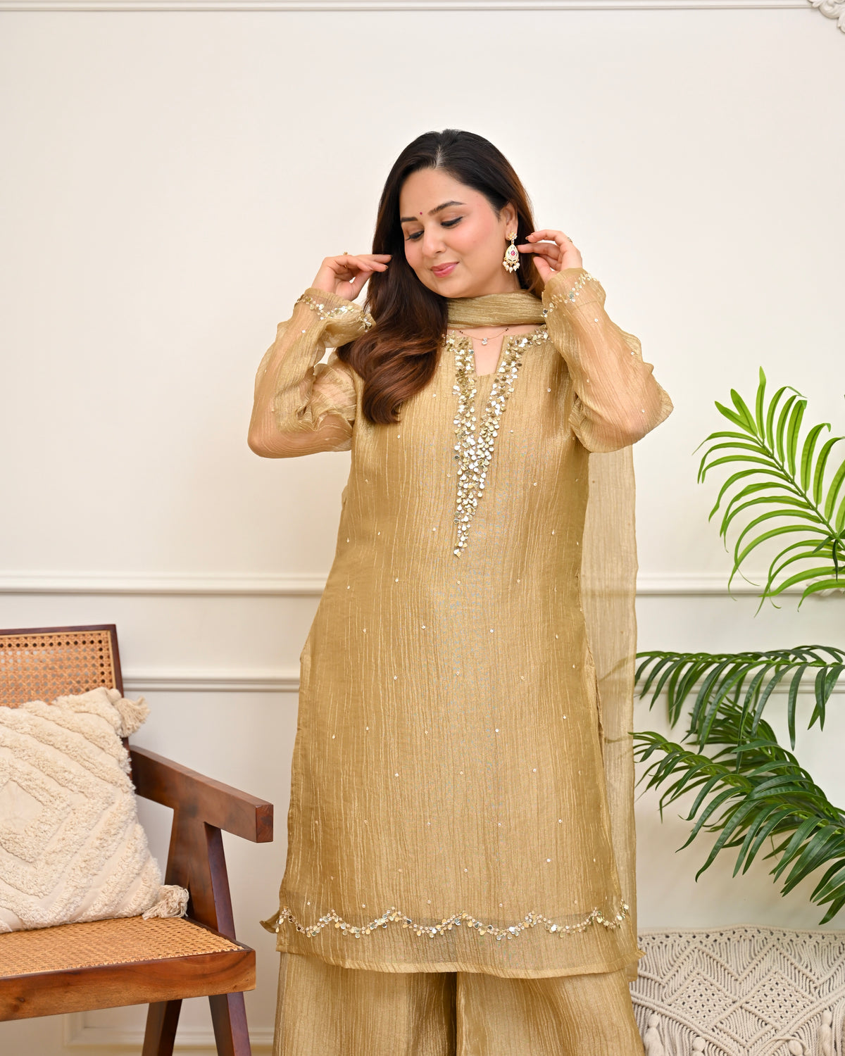 Gold Banarasi Crush Tissue Handwork Suit