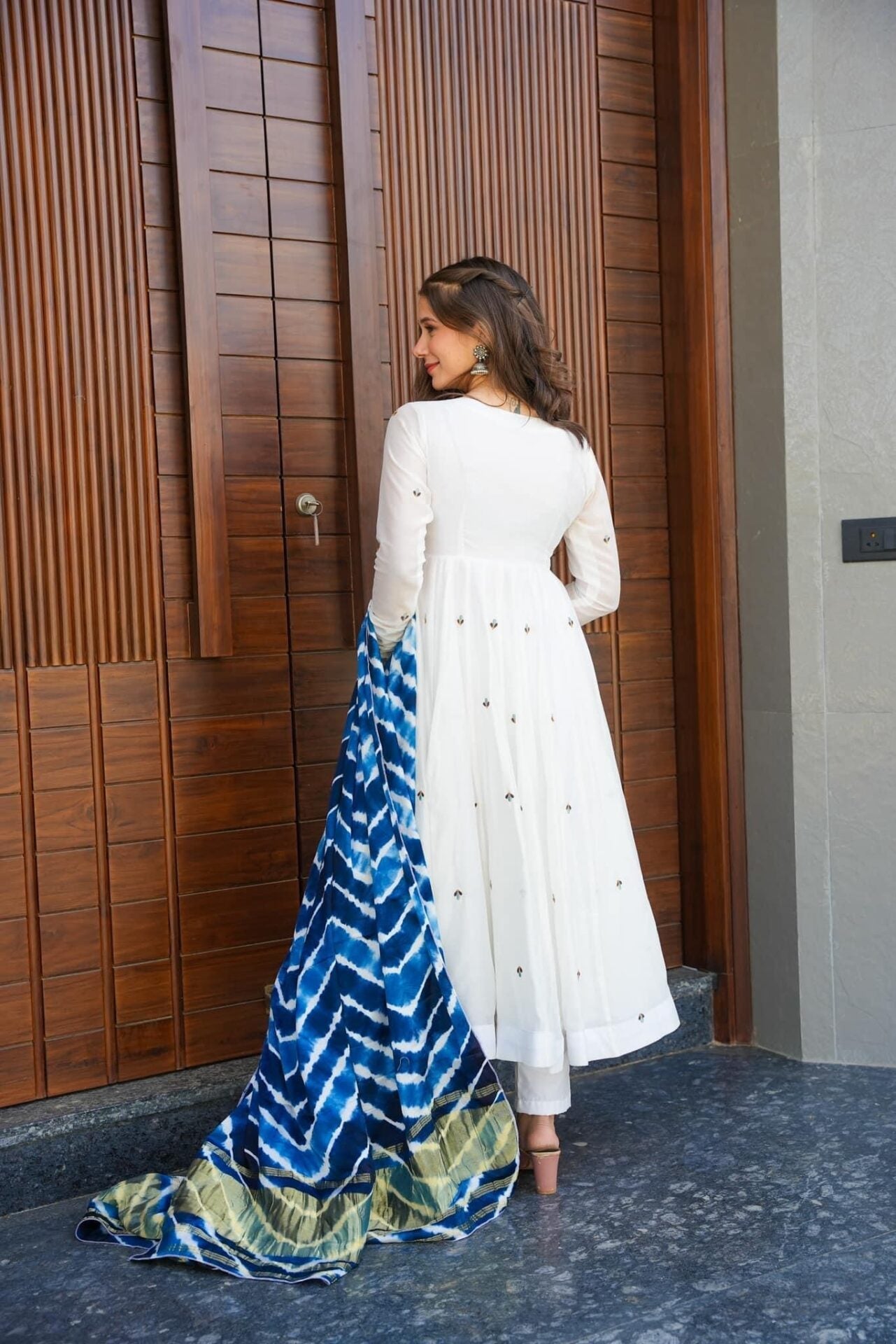 Beautiful White Anarkali Suit